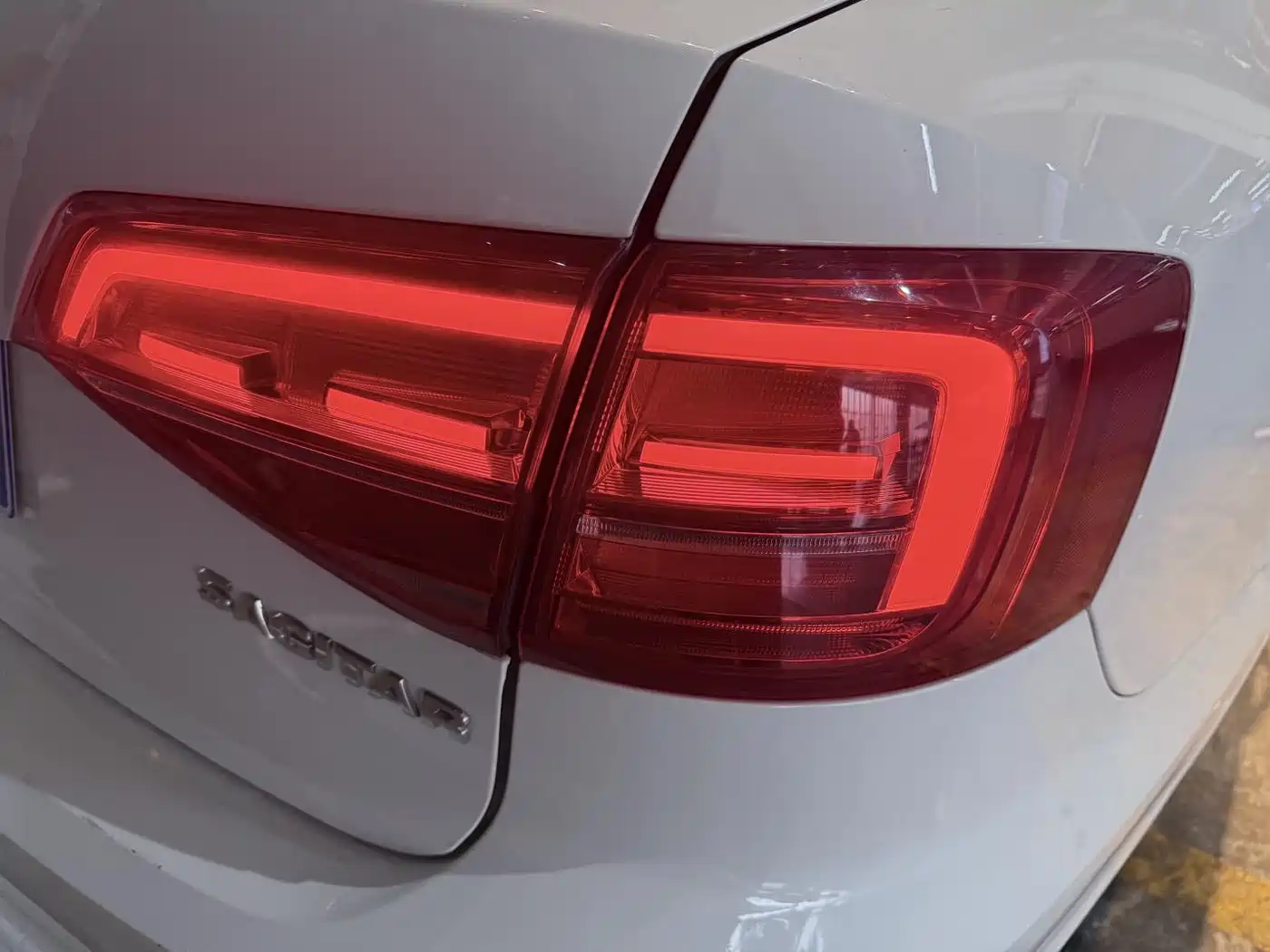 Volkswagen Sagitar 2018 1.6L Automatic Comfort фото 17