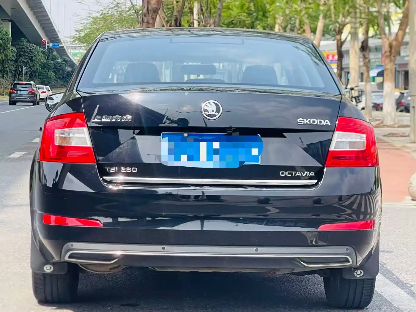 Škoda Octavia 2016 TSI280 DSG Smart Edition фото 4
