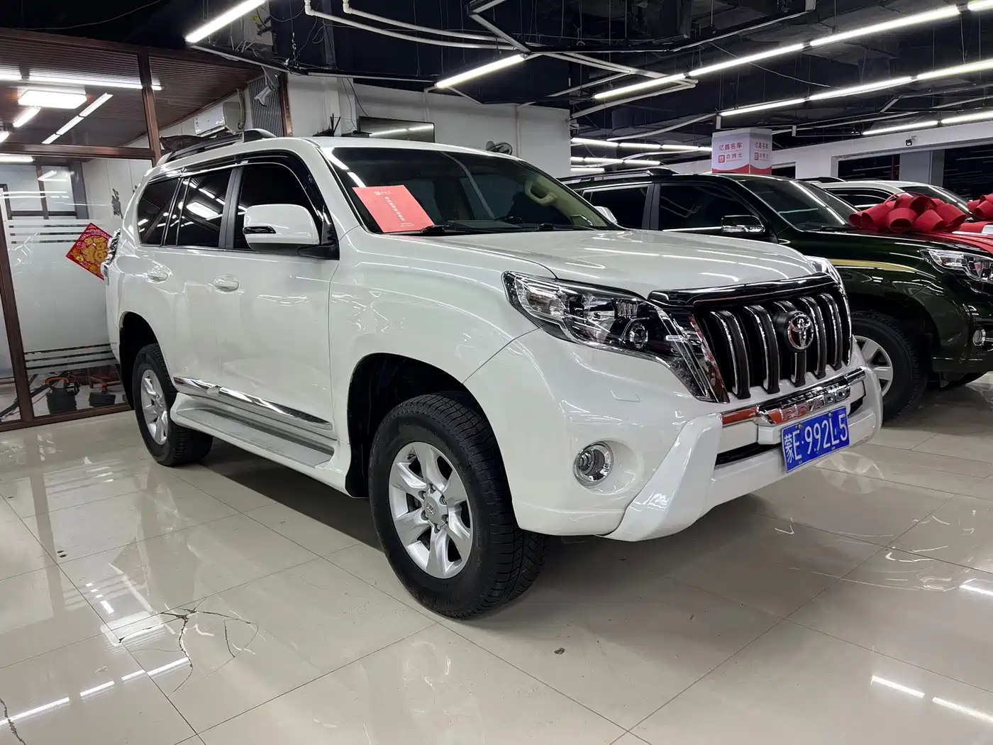 Toyota Prado (Import) фото 2
