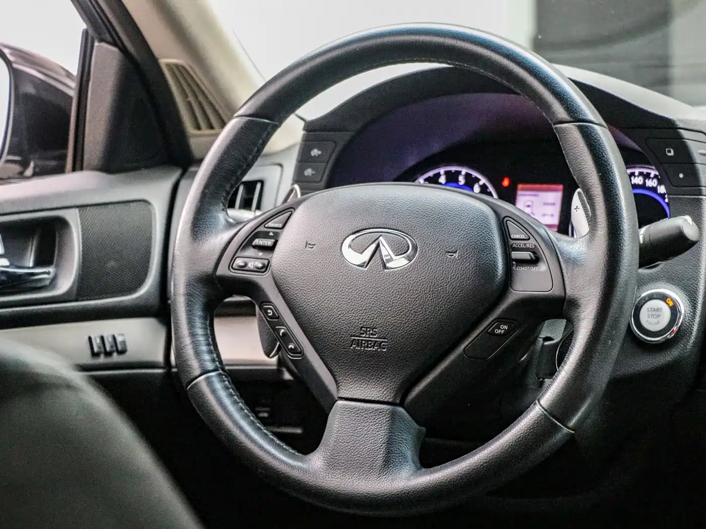 Infiniti G Series 2012 2010 Model G25 Sedan Luxury Sport Edition