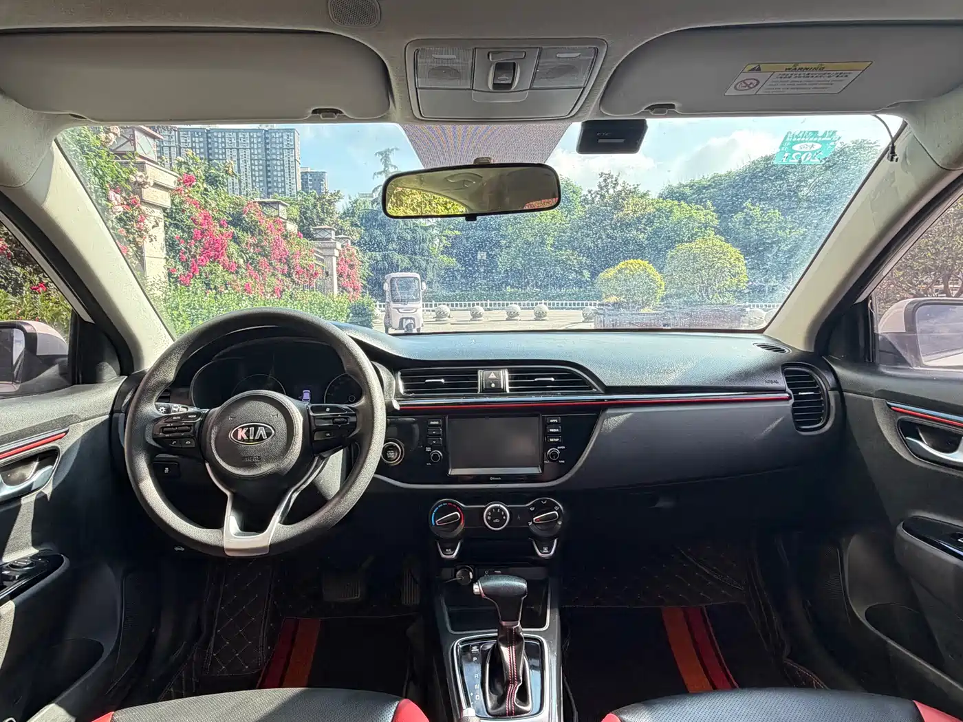 KIA KX CROSS