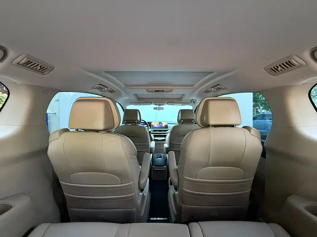 Buick GL8 2025 2025 Land Business Class First Edition