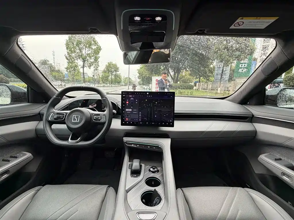 ZEEKR EXTREME KRYPTON 001