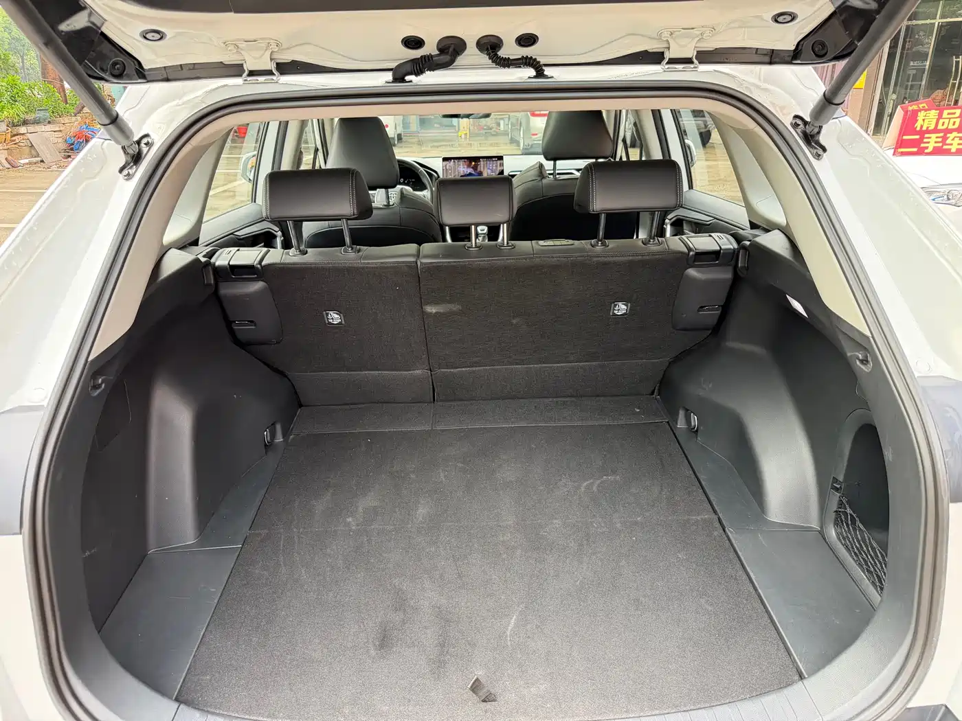 Toyota Wildlander 2023 Hybrid 2.5L E-CVT AWD Premium Edition фото 23