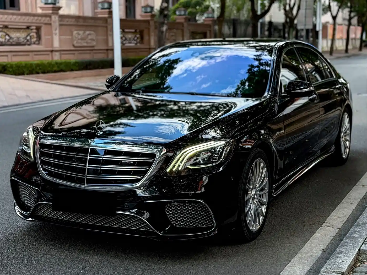 Mercedes-Benz S-Class AMG