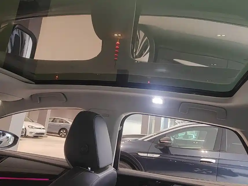 VOLKSWAGEN ID.7 VIZZION