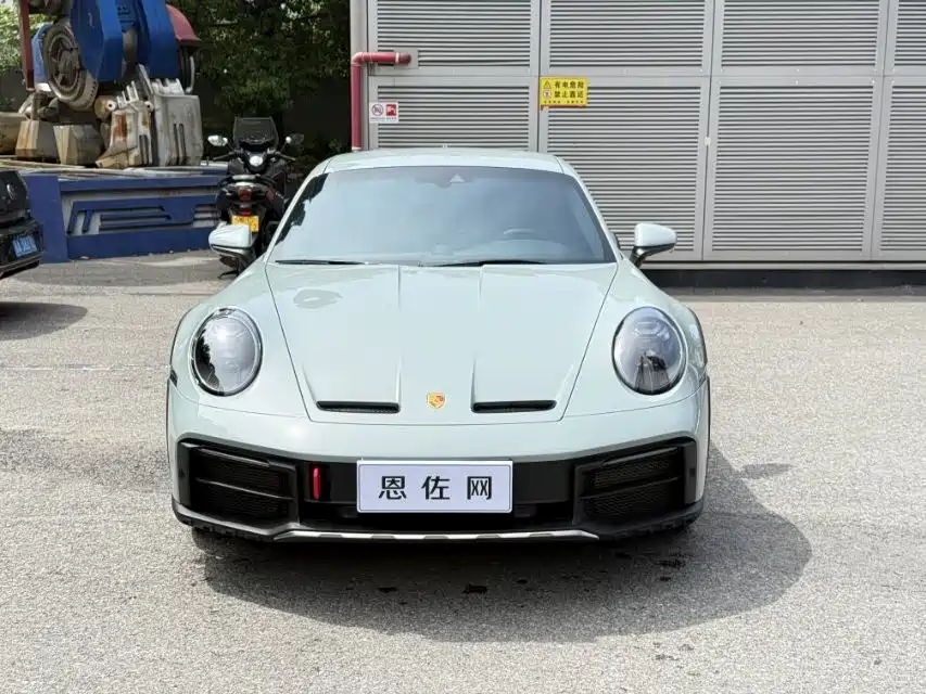 Фото 3 - Porsche 911