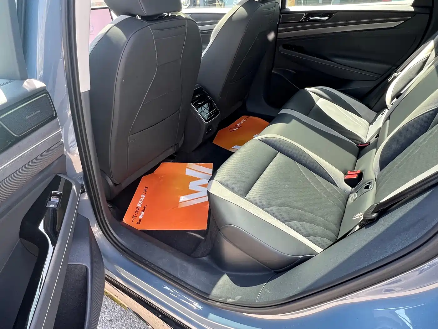 VOLKSWAGEN ID.7 VIZZION