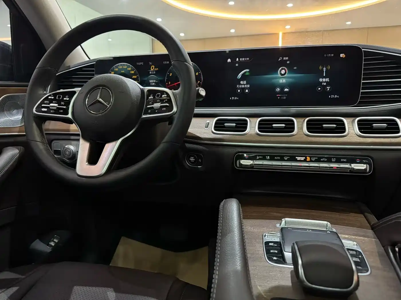 Mercedes-Benz GLE 2020 GLE 350 4MATIC Luxury фото 4