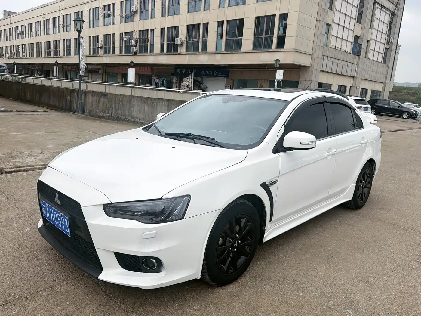 Mitsubishi Lancer EX 2015 2.0L CVT Flagship Edition фото 2
