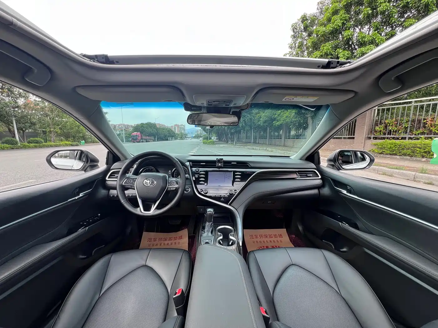 Toyota Camry 2018 2.0G Luxury Edition фото 12