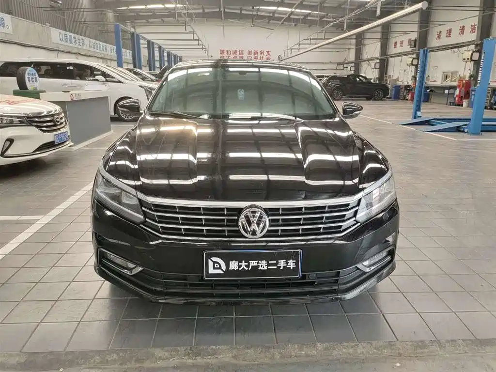 Volkswagen Passat 2017 330TSI DSG Prestige фото 5