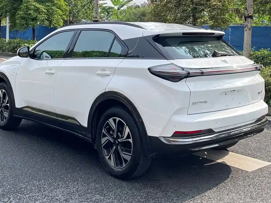 NEZHA AUTOMOBILE NEZHA U