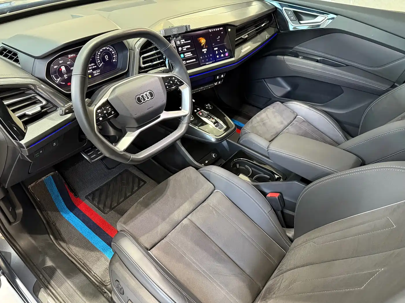 Audi Q4 e-tron 2023 40 e-tron Creation Night Edition фото 5