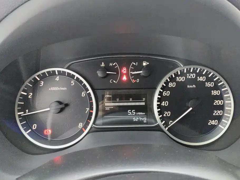 Фото 14 - Nissan Sylphy
