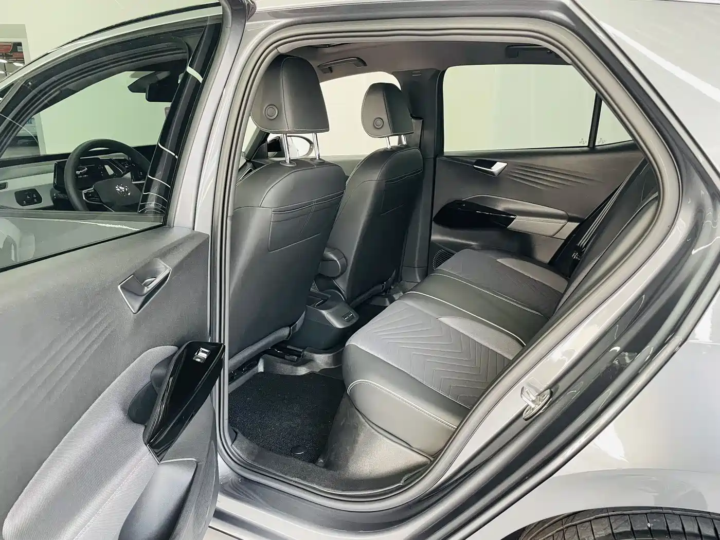 Volkswagen ID.3 2023 Upgraded Pure Intelligence Edition фото 9