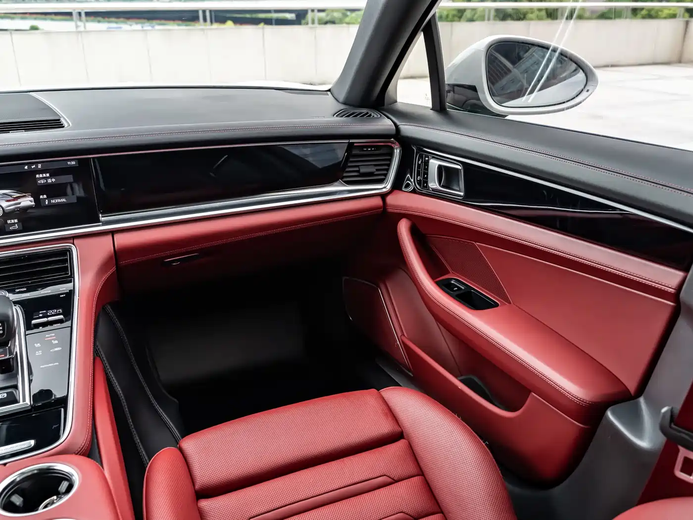 Porsche Panamera 2019 Panamera 4 Executive Long Wheelbase 2.9T фото 24