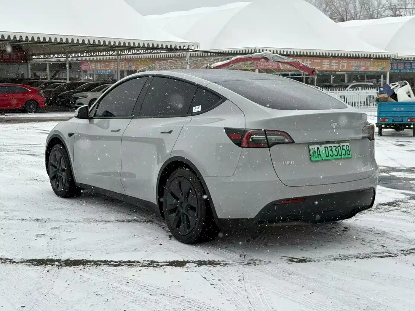 TESLA MODEL Y