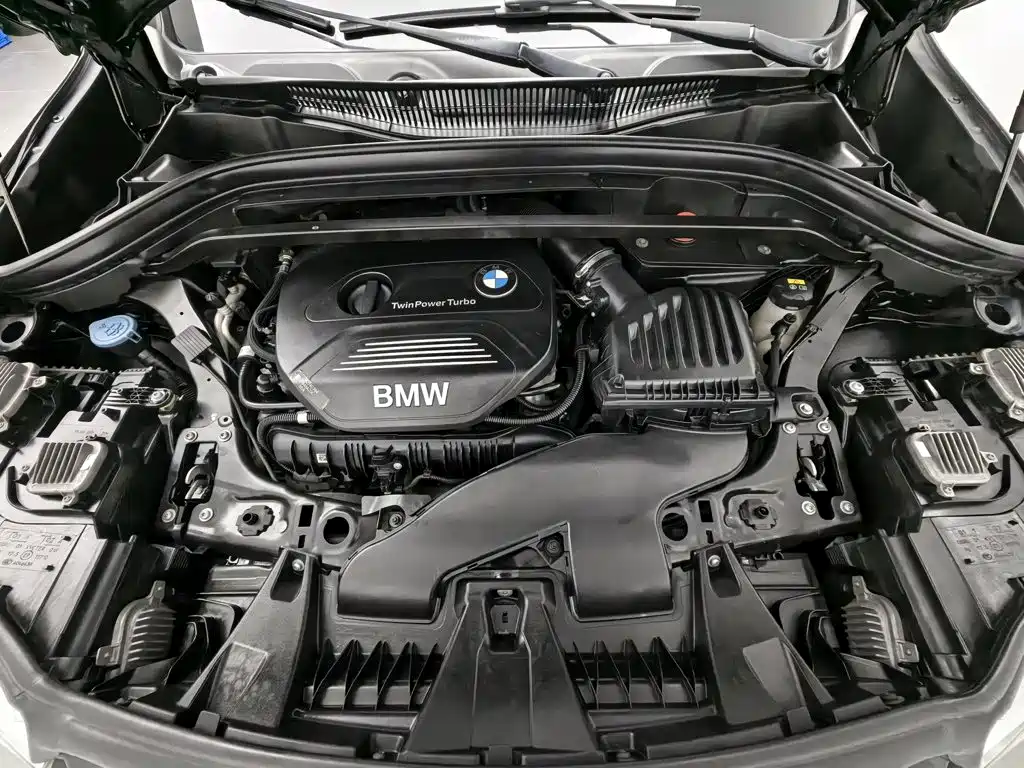 Фото 6 - BMW X1