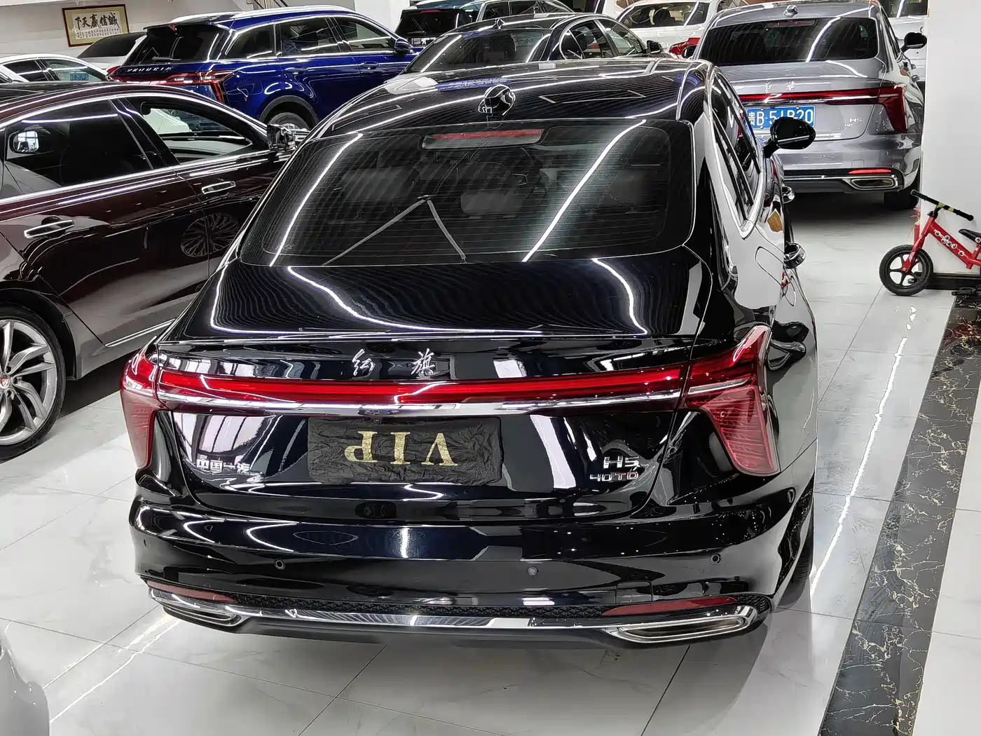 Hongqi H5 2023 2.0T Auto Smart Connect Flag Enjoy фото 4