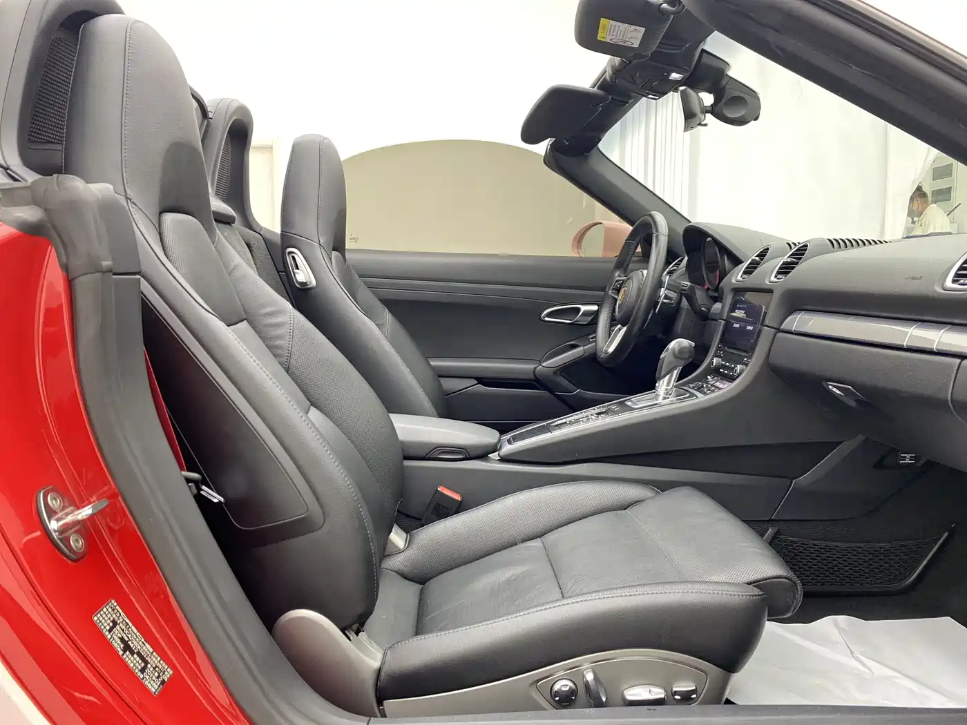 Porsche 718 2018 Boxster 2.0T фото 13