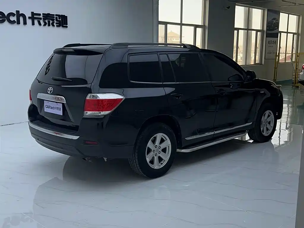 Toyota Highlander 2012 2.7L 2WD 7-Seat Elite фото 4
