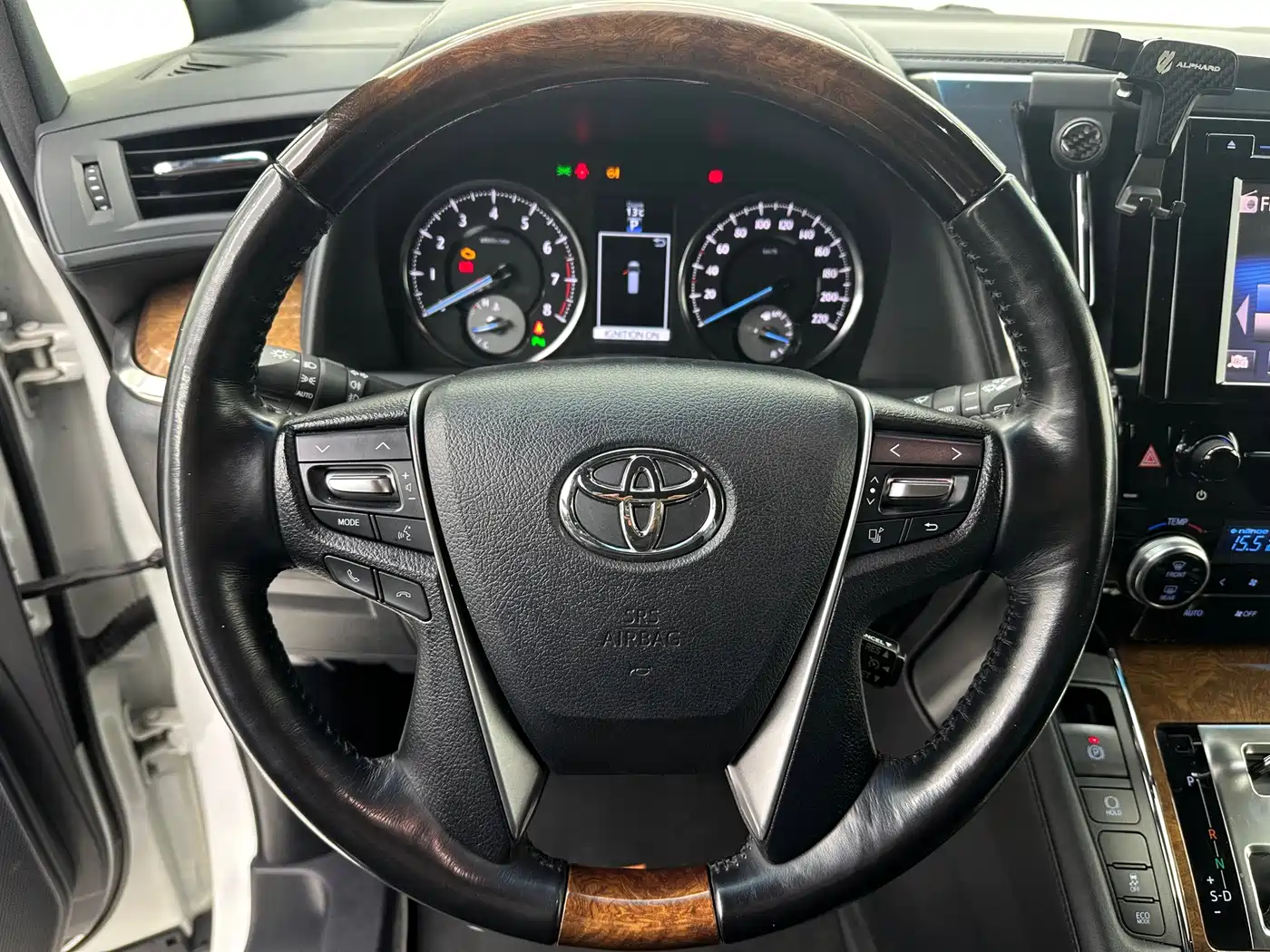 Toyota Alphard 2015 3.5L Premium Edition фото 26