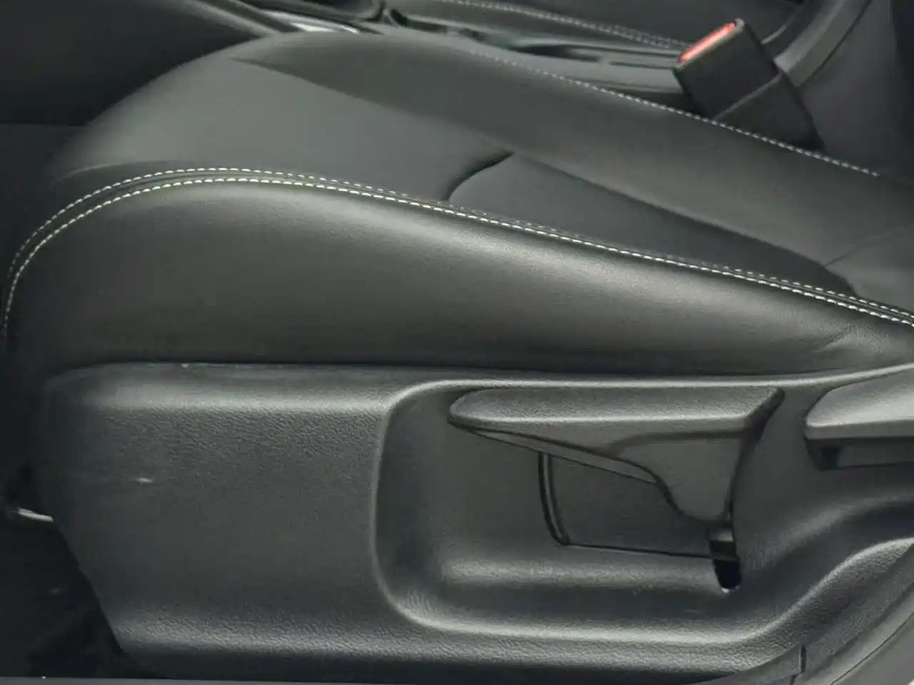 Toyota Corolla 2021 1.2T S-CVT Elite PLUS Edition фото 20