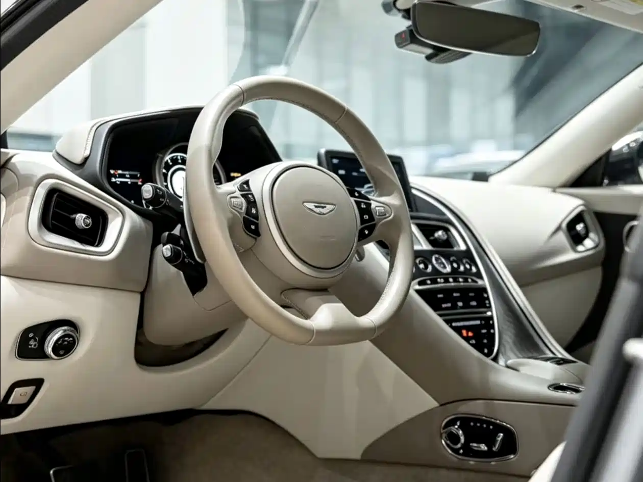 Aston Martin DB11 2017 2016 5.2T Launch Edition