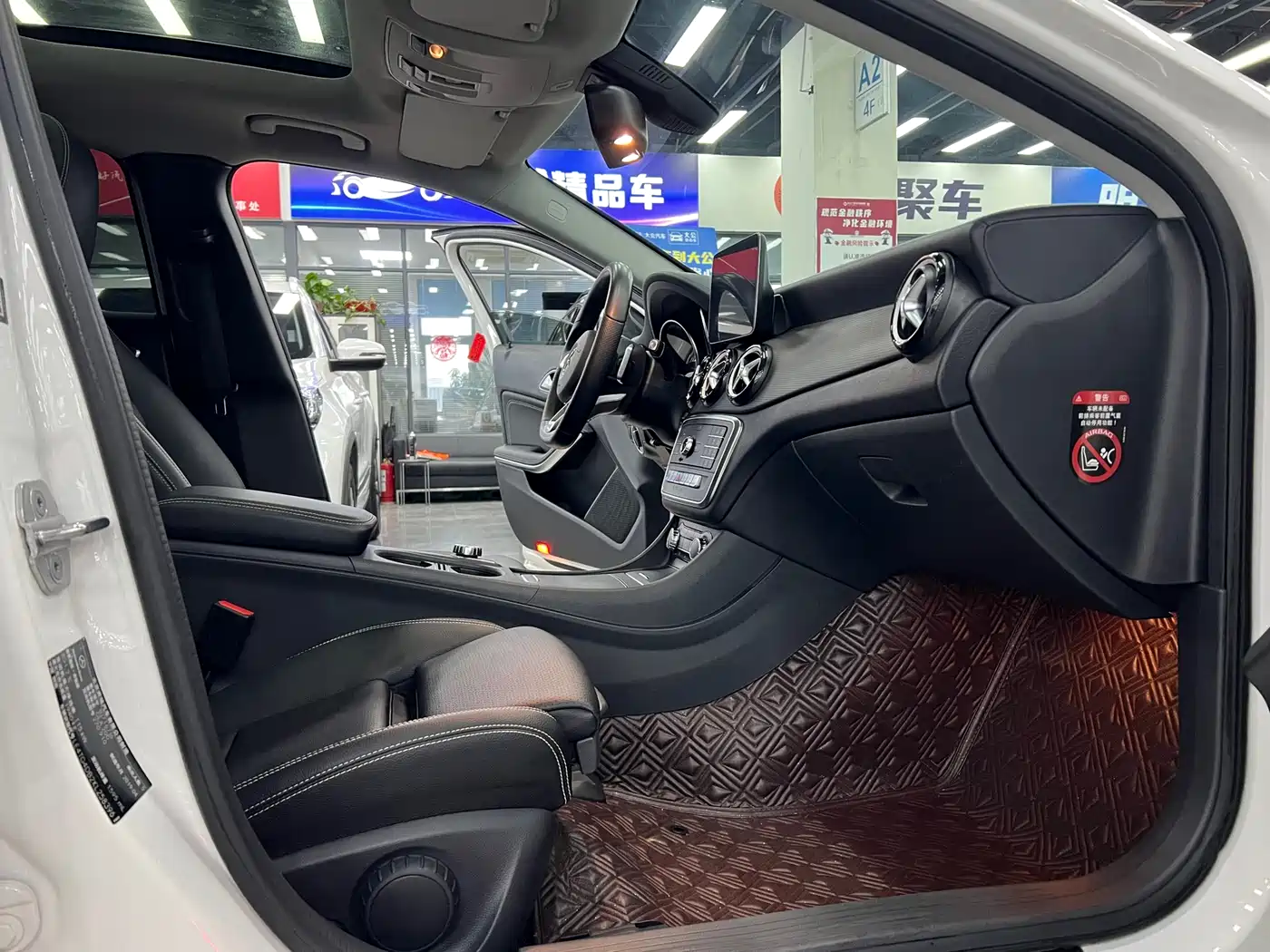 Mercedes-Benz GLA 2019 GLA 200 Fashion фото 21