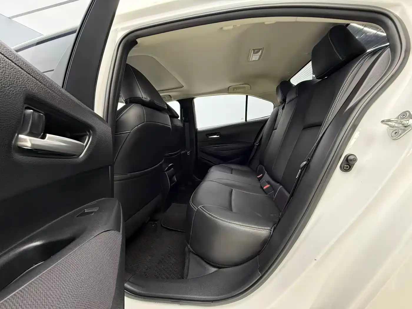 Toyota Corolla 2021 1.2T S-CVT Elite PLUS Edition фото 14