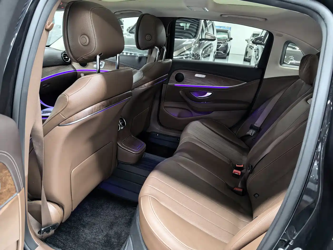 Mercedes-Benz E-Class 2021 E 300 L Fashion фото 10