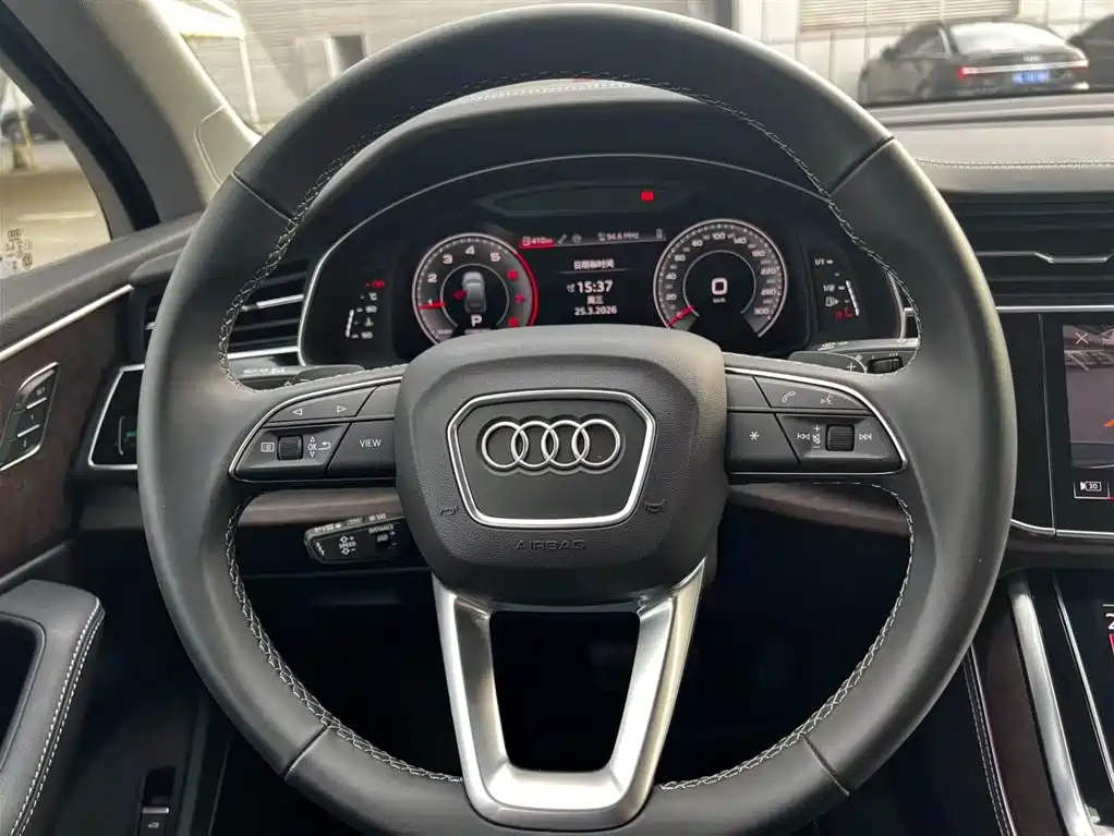 Audi Q7 2025 55 TFSI quattro S line Sport фото 8