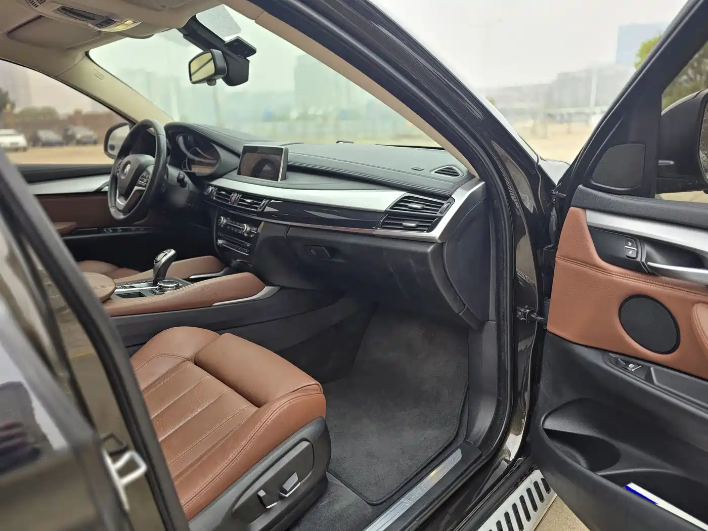 BMW X6 2015 xDrive35i Luxury Model фото 10