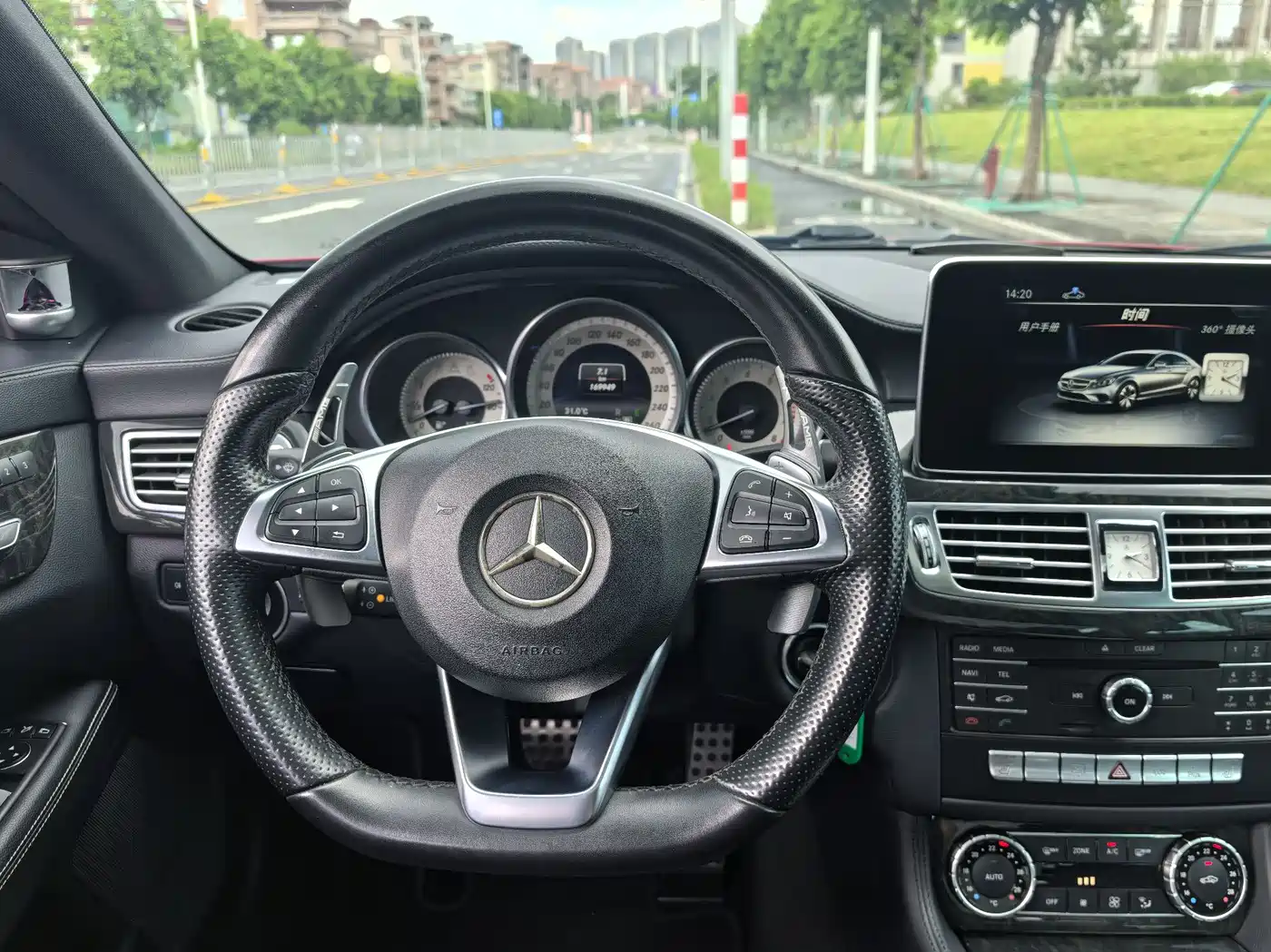 Mercedes-Benz CLS 2017 CLS 320 Elegance Edition фото 14