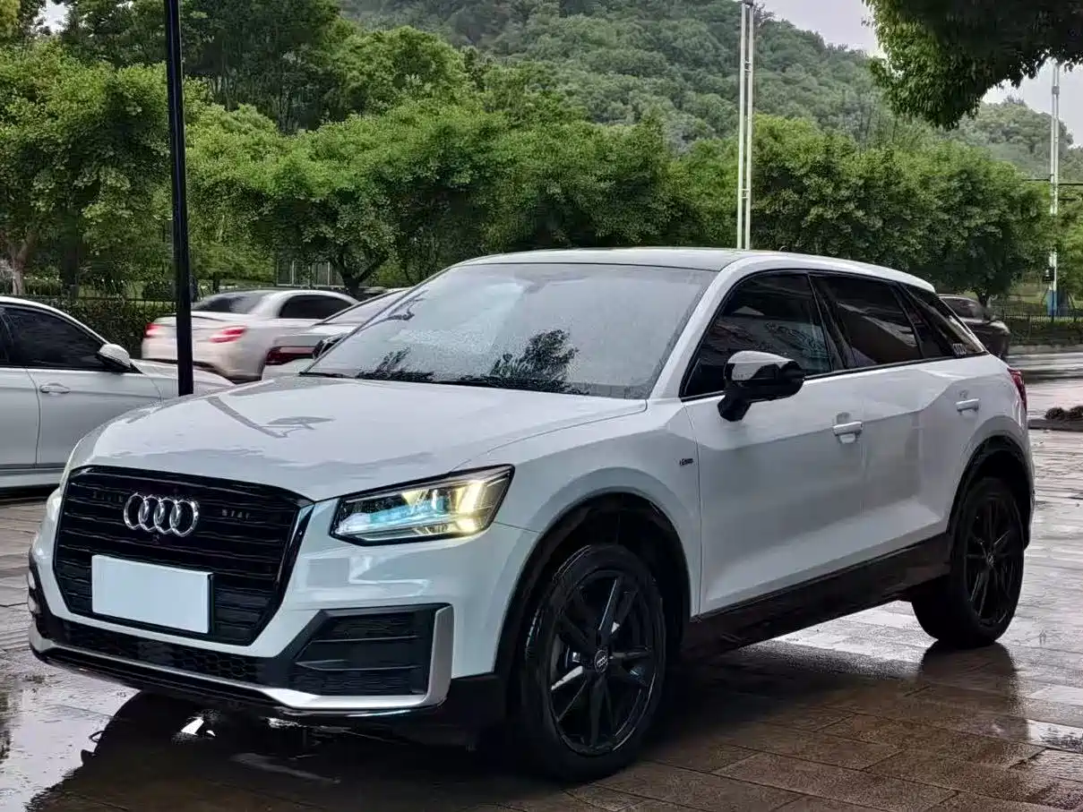 Audi Q2L 2018 35 TFSI Launch Exclusive Edition China VI