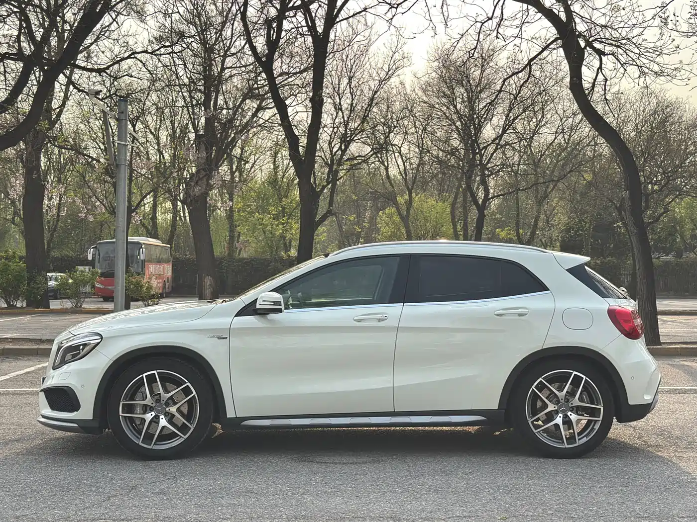Mercedes-Benz GLA AMG 2015 AMG GLA 45 4MATIC фото 8
