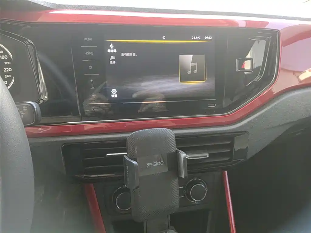 Volkswagen Polo 2021 Plus 1.5L Automatic Colorful Tech Edition фото 13
