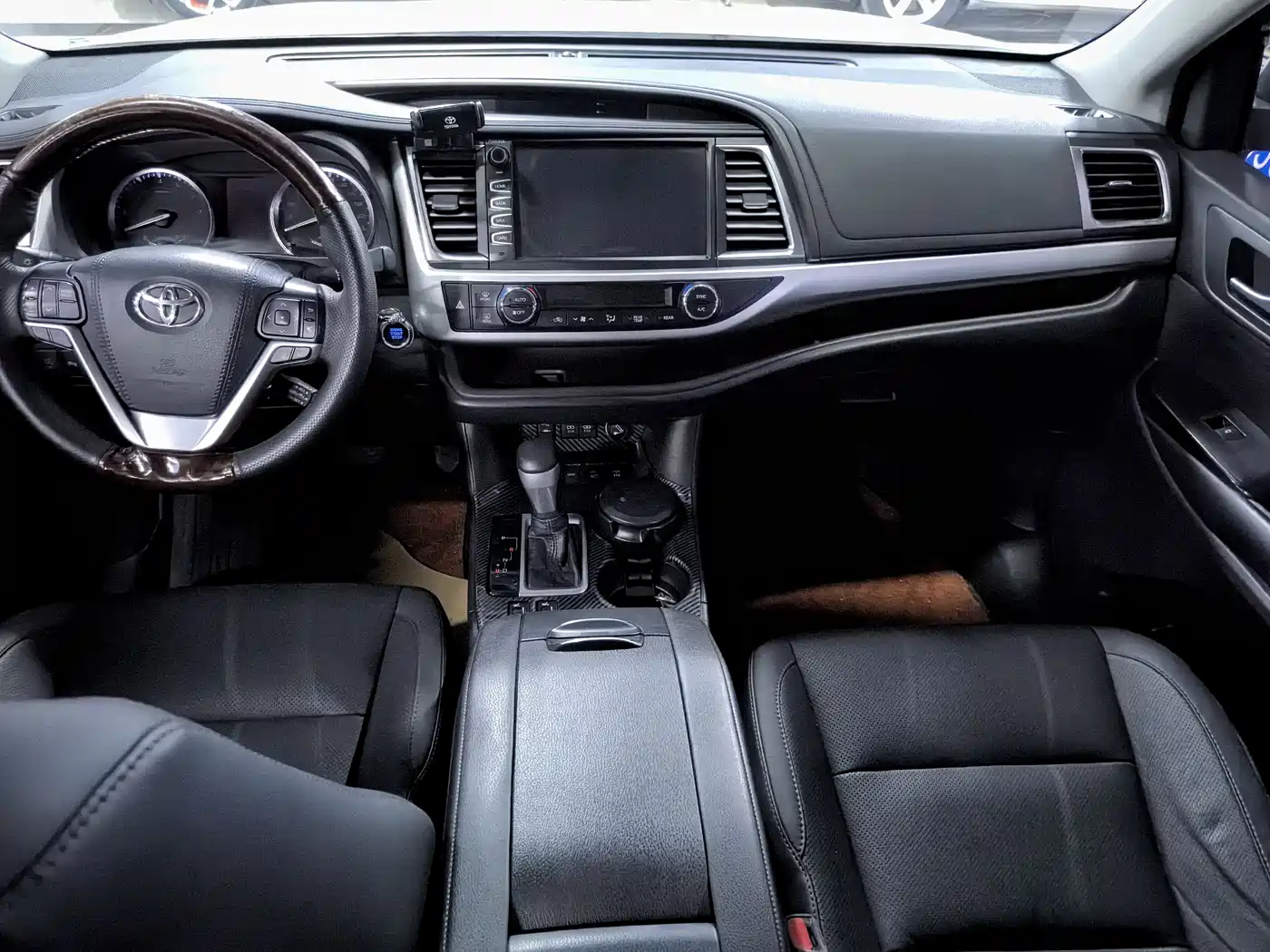 Toyota Highlander 2018 2.0T 4WD Luxury 7-seater China VI фото 8
