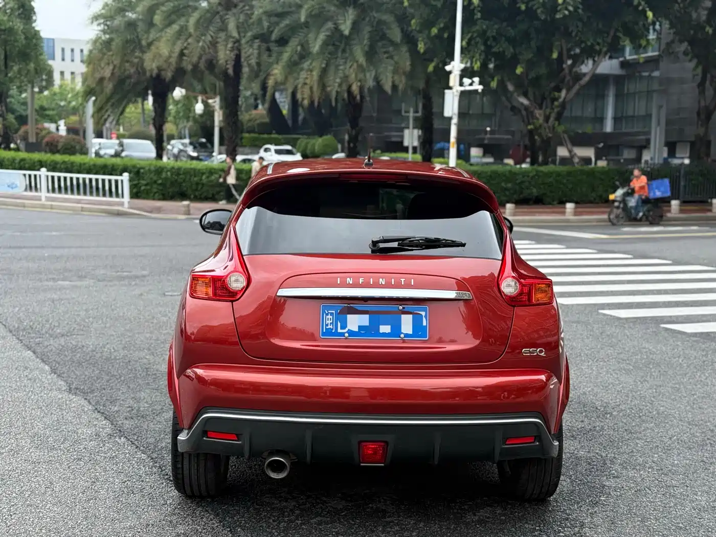 Infiniti ESQ 2018 2014 1.6L Free Edition