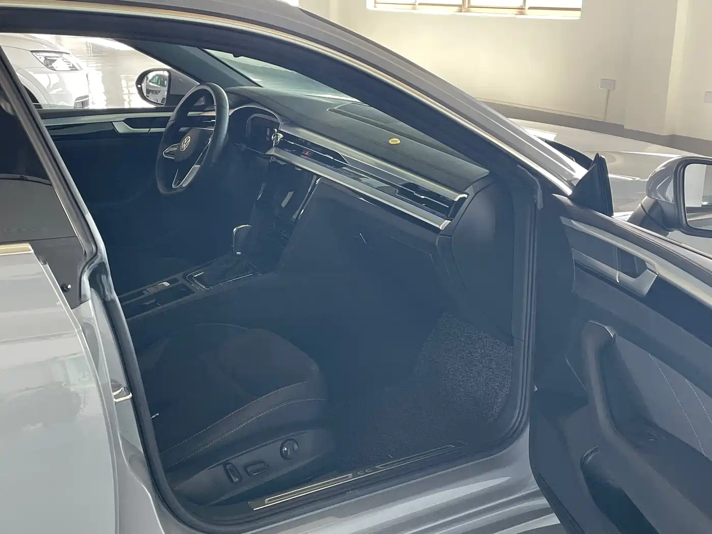 Volkswagen FAW-Volkswagen CC 2021 330TSI Dazzle Edition фото 10