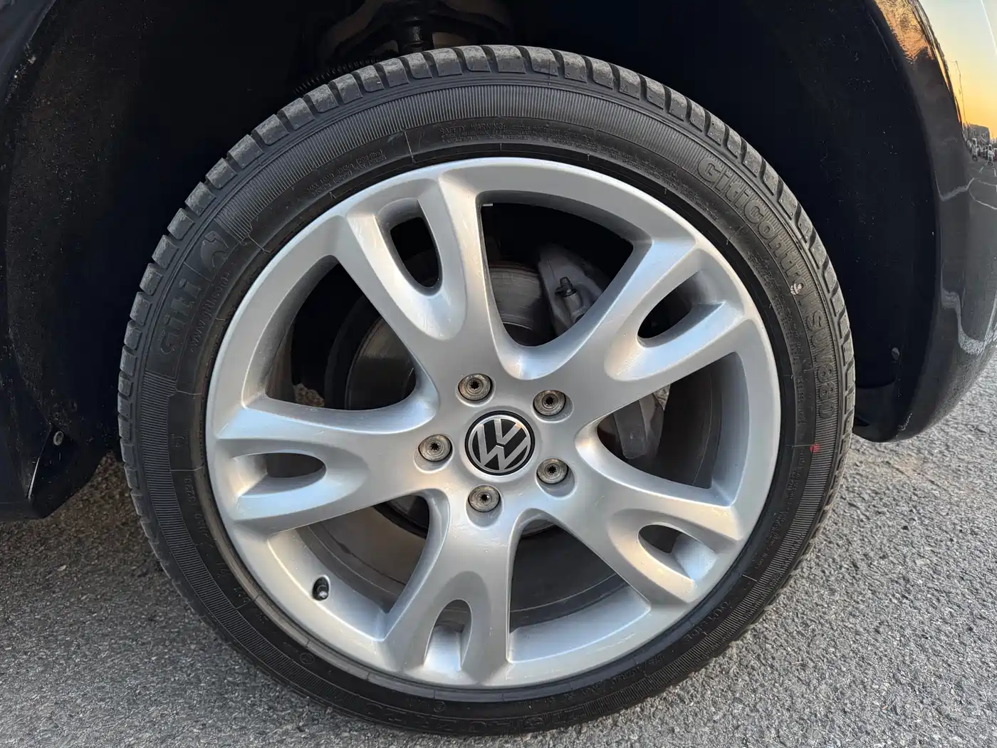 Volkswagen Touareg 2013 2010 3.6 Limited Luxury Edition