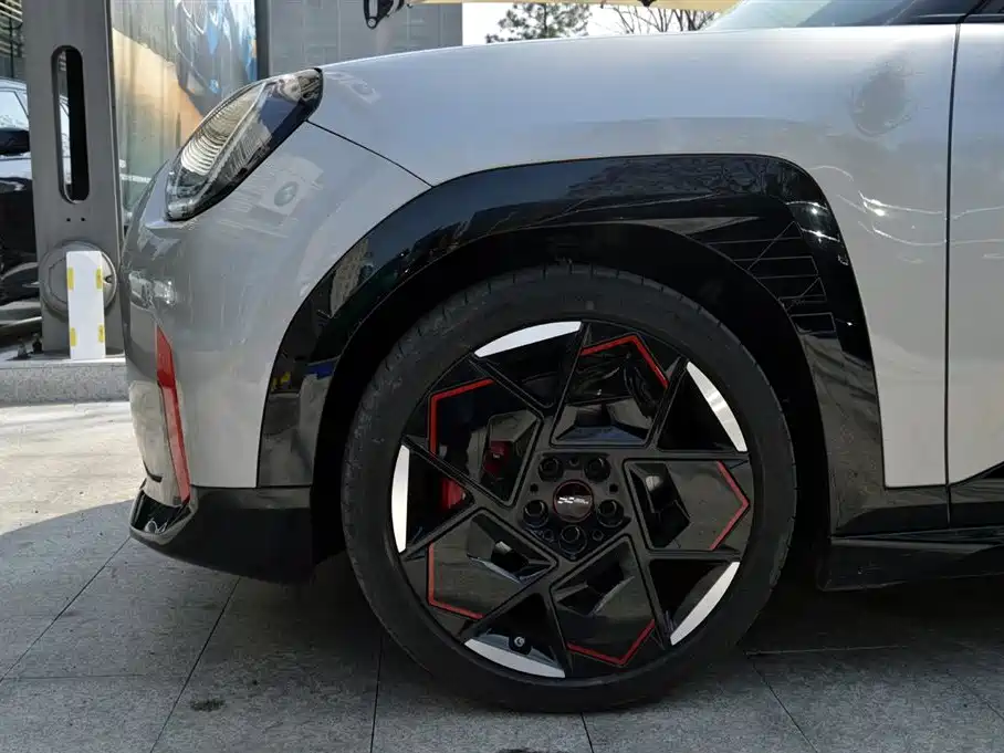 MINI ELECTRIC  JCW ACEMAN