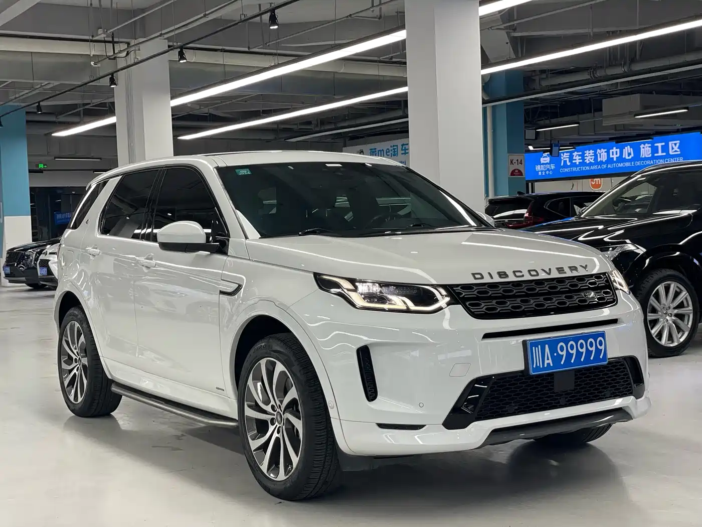 Land Rover Discovery Sport 2020 249PS R-Dynamic Performance Tech 7-seater фото 3