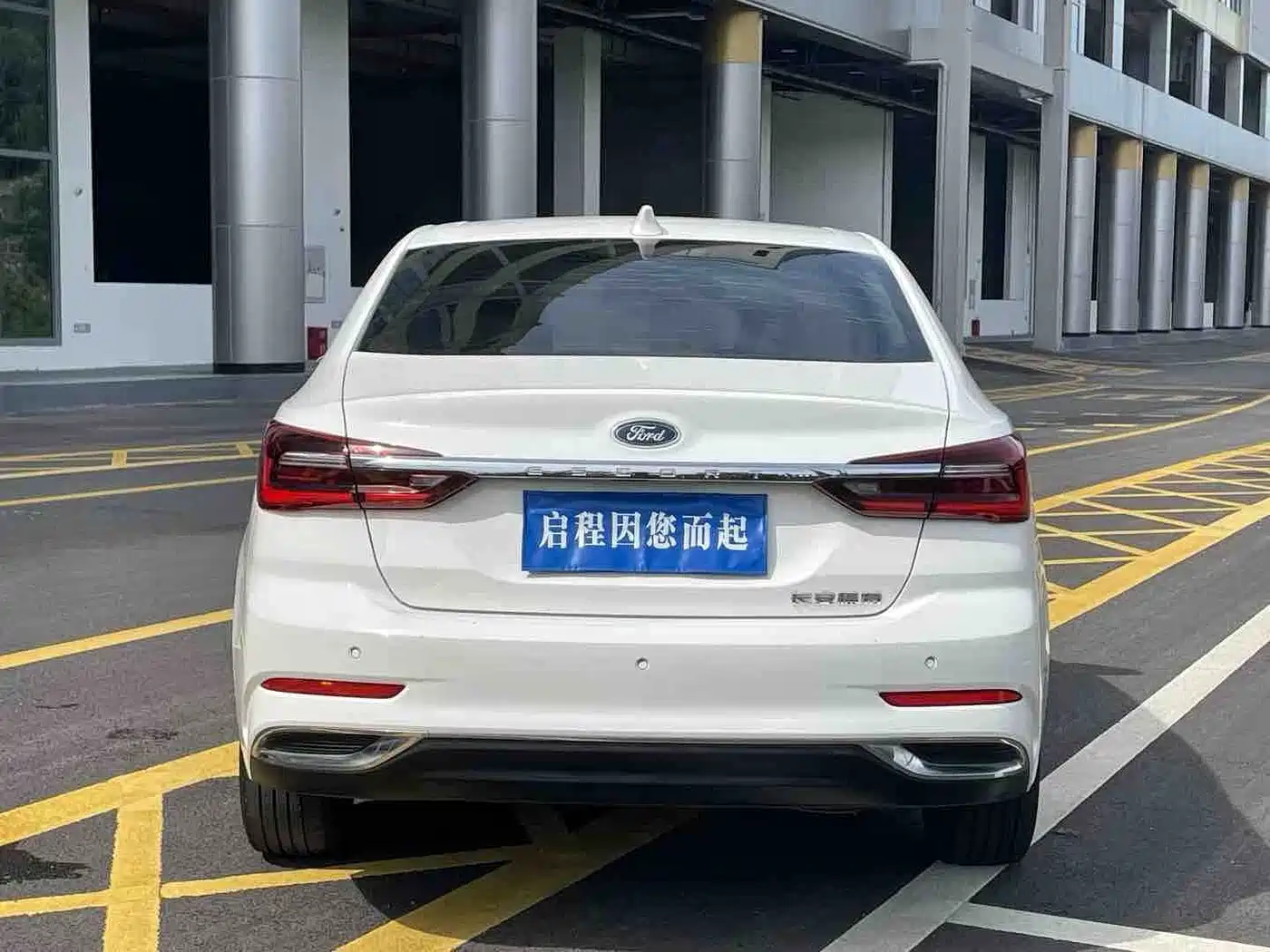 Ford Escort 2022 2021 1.5L Automatic Platinum Edition