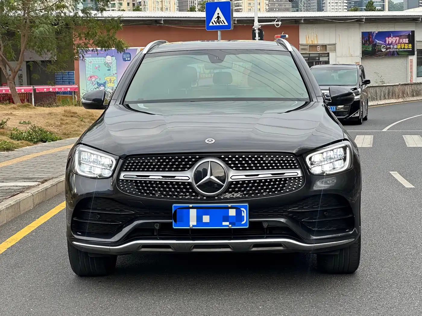 MERCEDES-BENZ GLC