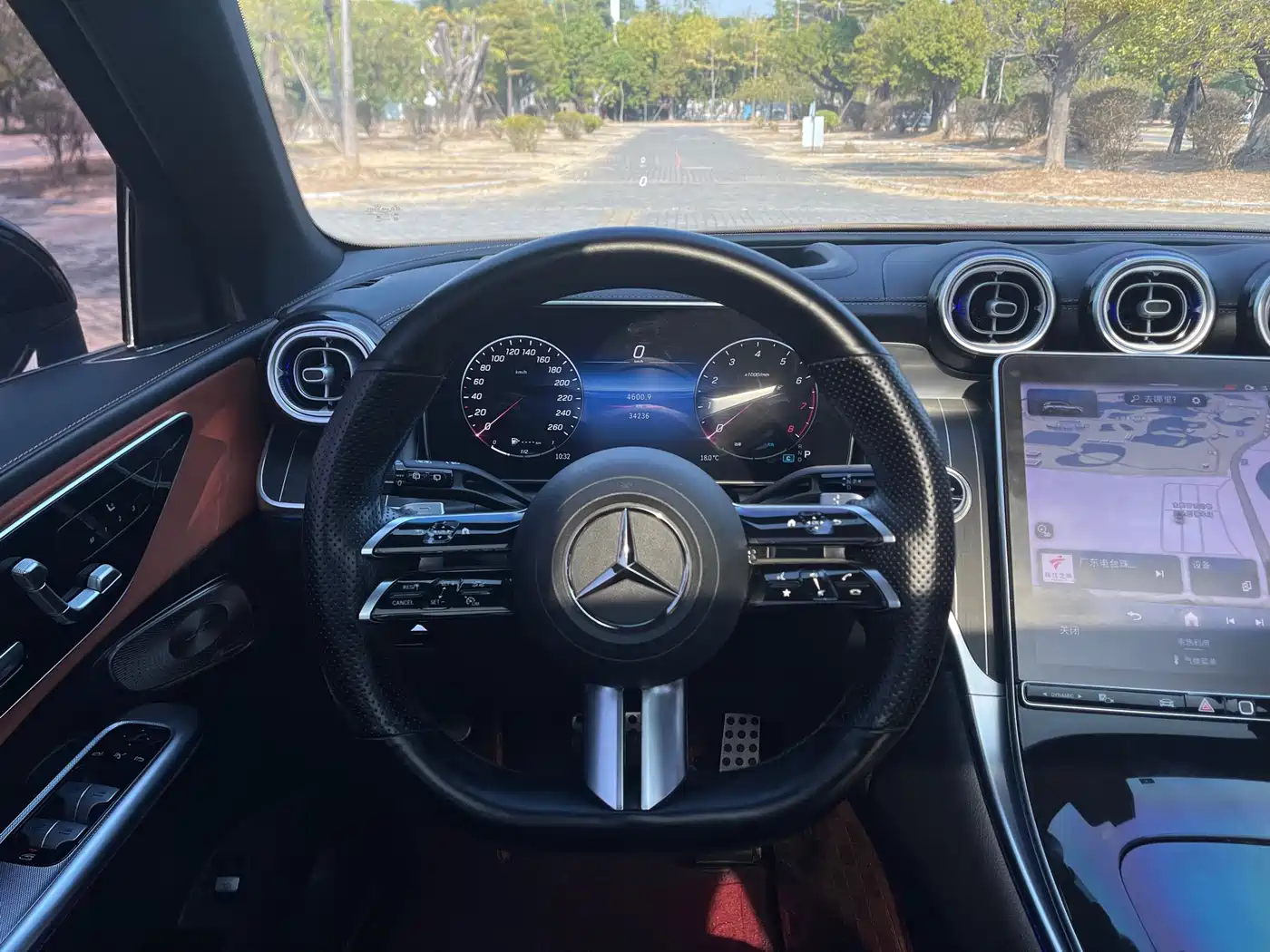 Mercedes-Benz GLC 2023 Facelift GLC 300 L 4MATIC Luxury 5-Seater фото 13