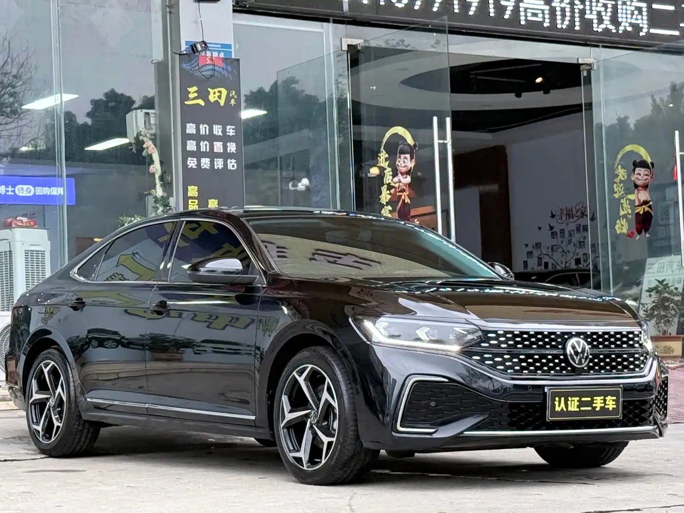 Volkswagen Passat 2025 Outstanding 380TSI Starlight Dragon Soaring Edition фото 3