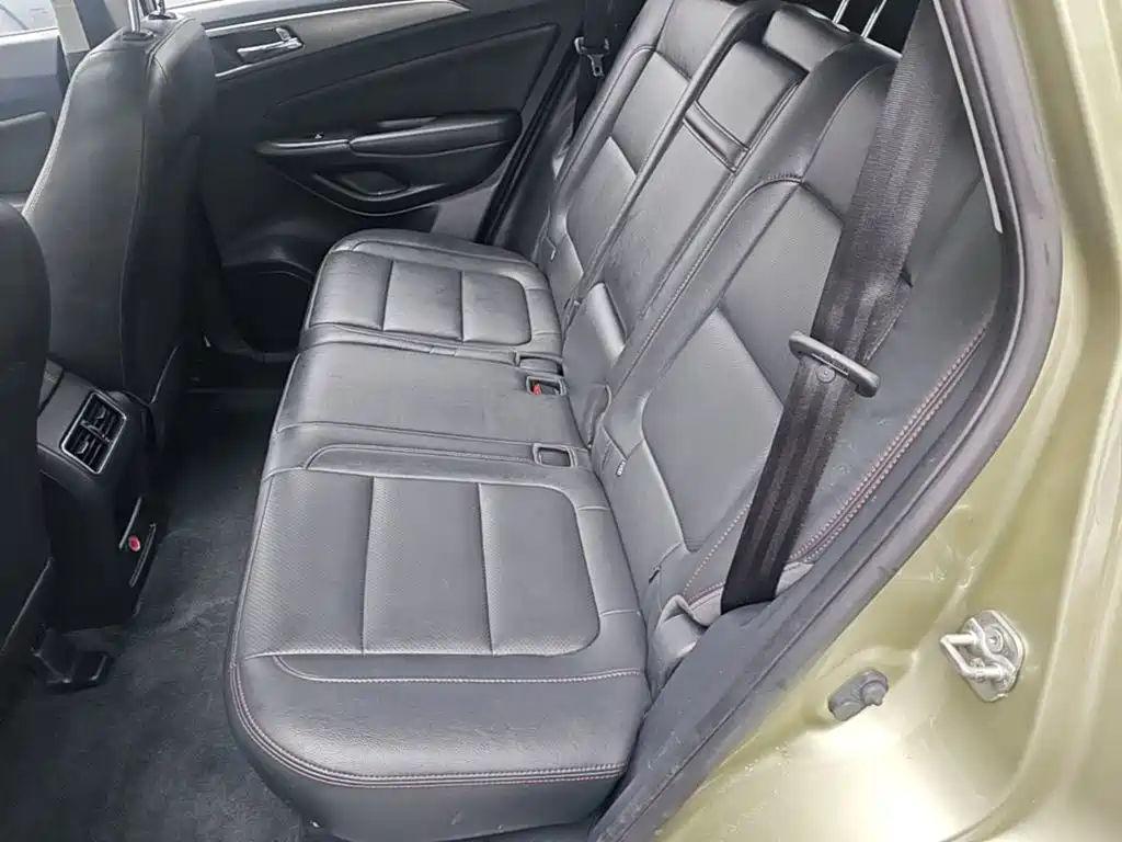 Photo 17 - Changan CS75