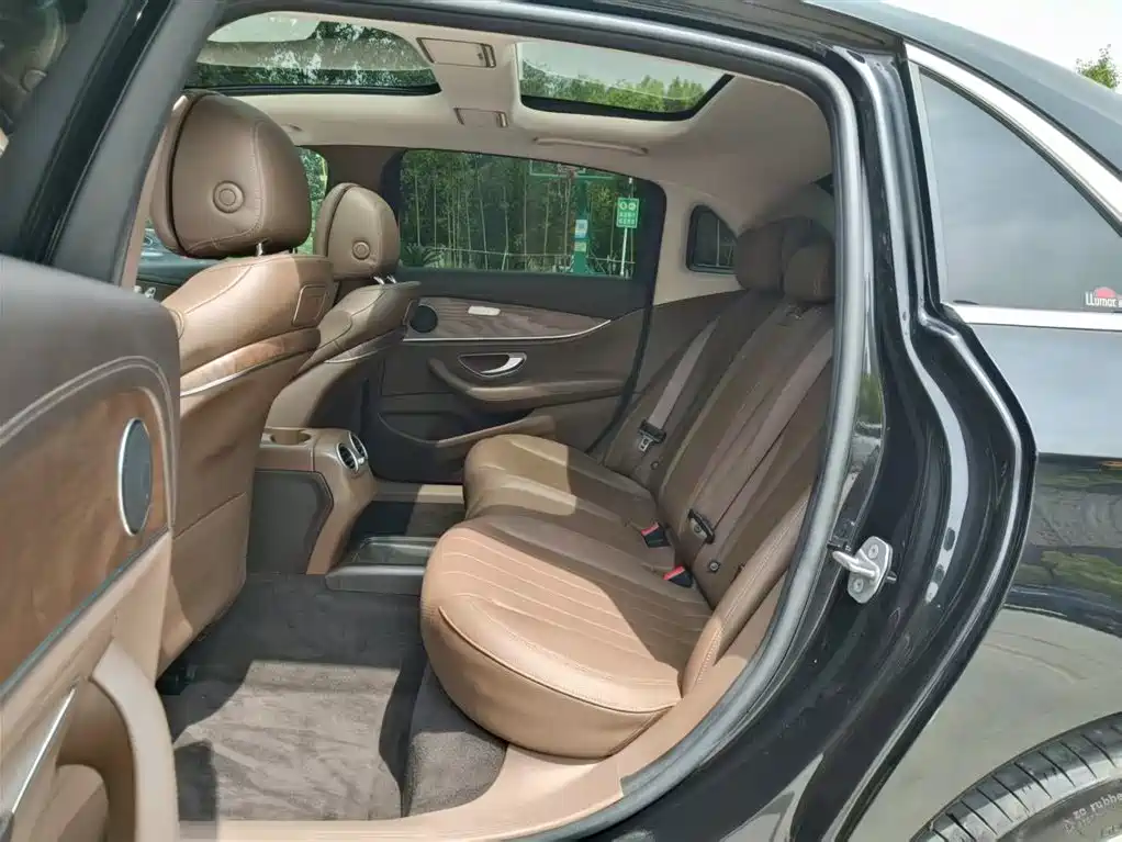Mercedes-Benz E-Class 2016 E 200 L Sport Type фото 6